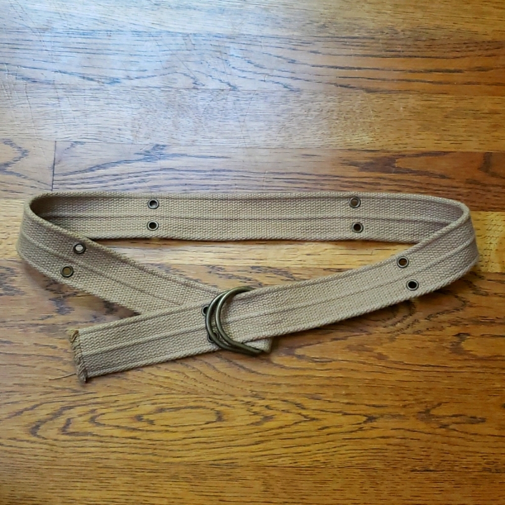EUC Grommet Detailed Raw Edge Khaki Adjustable Length Belt - Picture 8 of 8